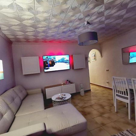 شقة فوينخيرولا  في Apartamento Regina المظهر الخارجي الصورة